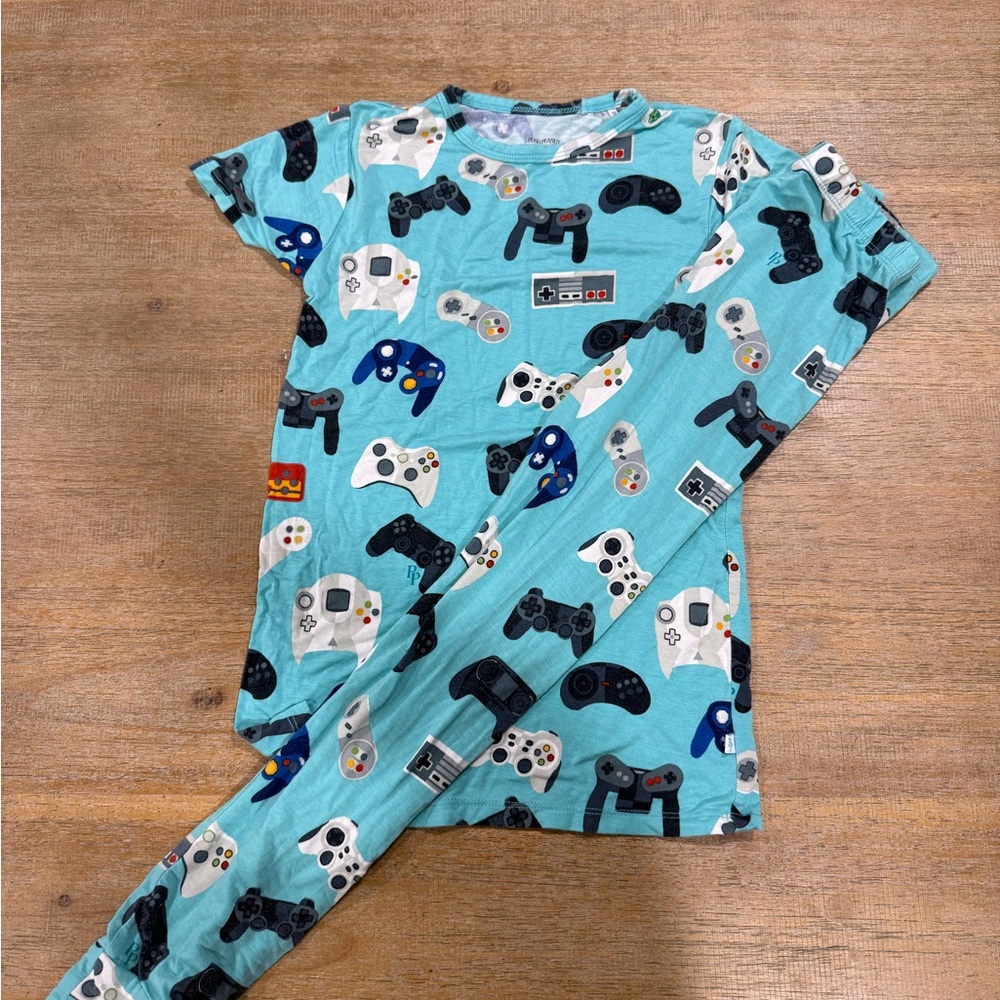 Posh Peanut Teal Gaming Print Pajama Top